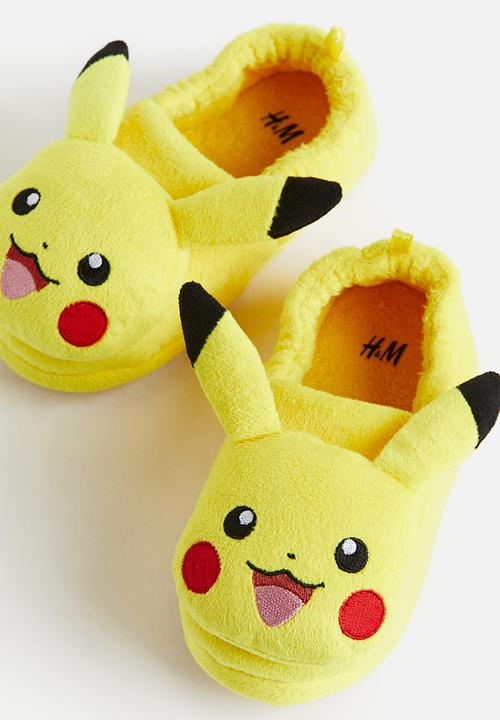 H&M - Soft slippers - yellow & pokémon