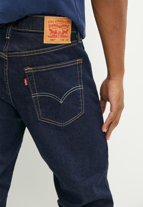 Levi’s® - 541® Athletic taper - cleaner adv t3