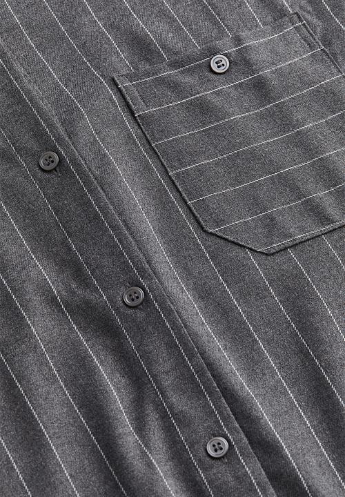 H&M - Oversized flannel shirt - dark grey/pinstriped