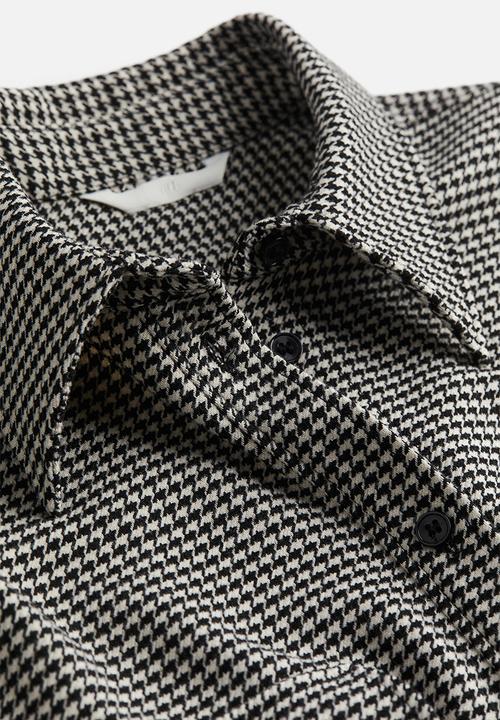 H&M - Oversized twill shacket - black/dogtooth-patterned
