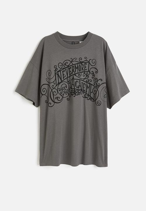 H&M - Oversized printed t-shirt - dark grey/wednesday