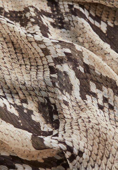 H&M - Voluminous blouse - beige snakeskin-patterned