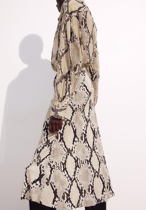 H&M - Patterned crêpe skirt - beige/snakeskin-patterned
