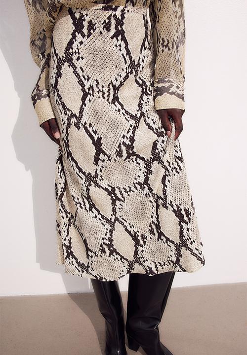 H&M - Patterned crêpe skirt - beige/snakeskin-patterned