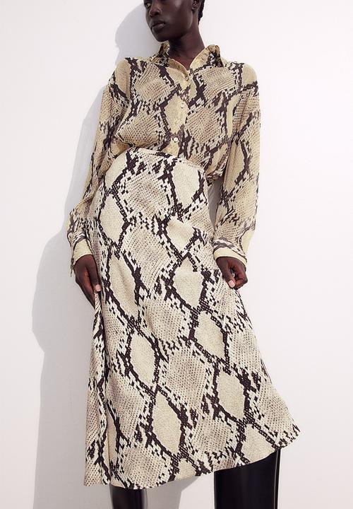 H&M - Patterned crêpe skirt - beige/snakeskin-patterned