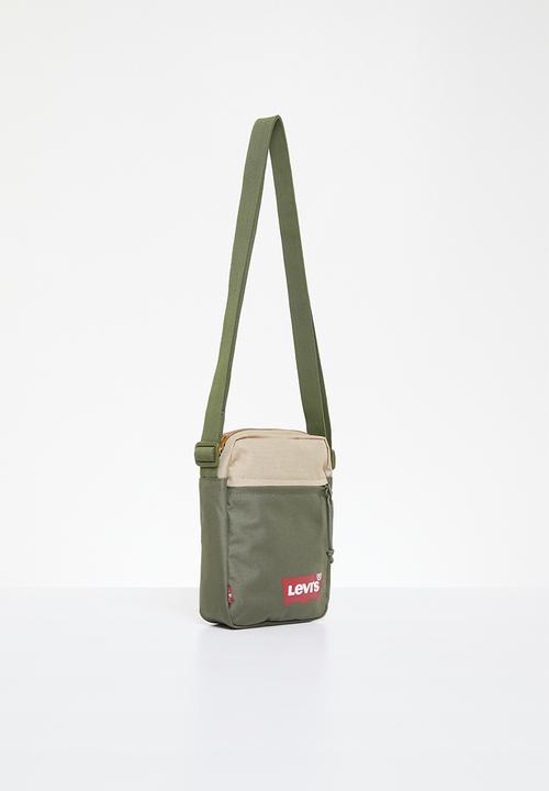 Levi’s® - Mini crossbody solid red tab - olive