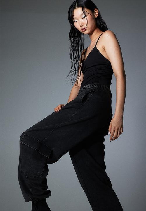H&M - Cargo sweatpants - black/washed out