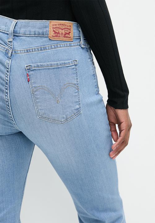 Levi’s® - Curvy flare - tribeca sun