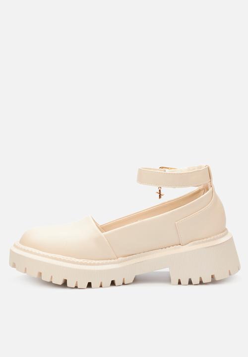 Rock & Co - Chainz 10 ankle tie loafer - bone