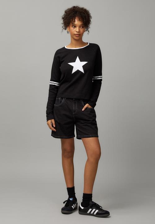 Factorie - Long Sleeve Graphic Stripe Top - Black/Star
