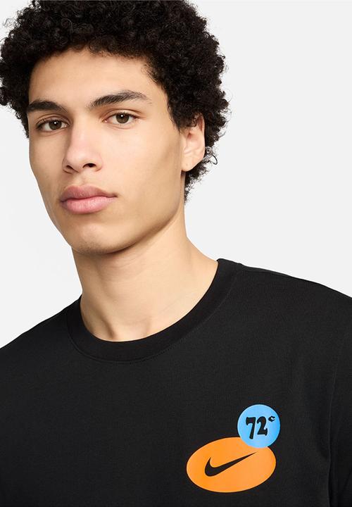 Nike - Dri-FIT Fitness tee 3Mo Gfx - Black