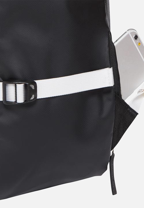 The North Face - Base Camp Fuse Box - TNF Black-TNF White