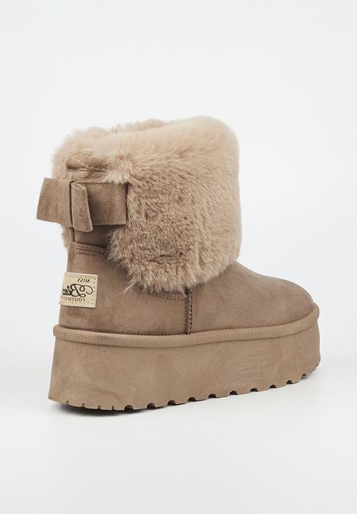 Miss Black - Bae 1 slip-on ankle boot - taupe