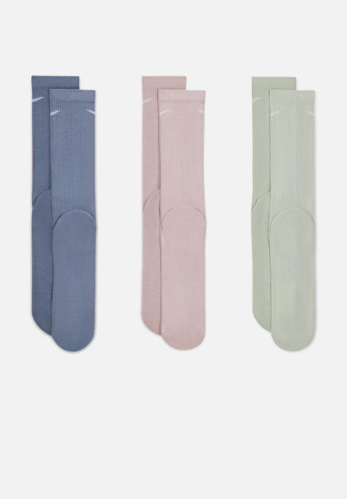 Nike - Everyday Plus Cushioned Training Crew Socks (3 Pairs) - Multi-Color