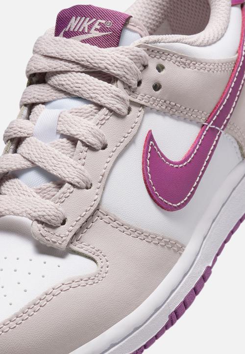 Nike - Nike Dunk Low Psv
