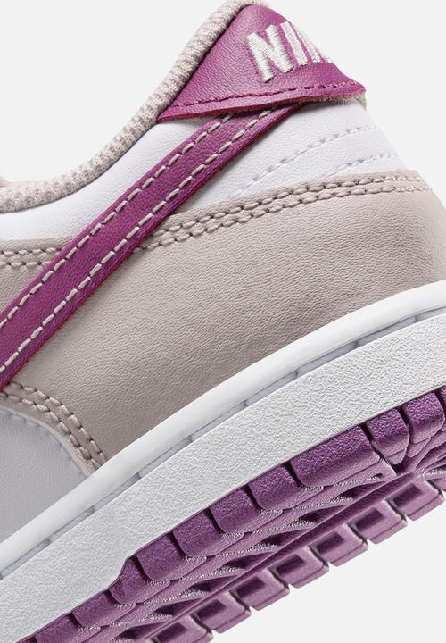 Nike - Nike Dunk Low Psv