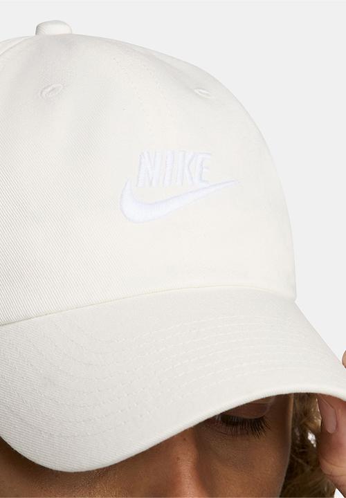 Nike - Nike Club
