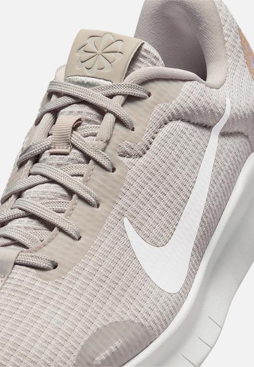 Nike - Nike flex experience run 12 - light iron ore/metallic gold grain