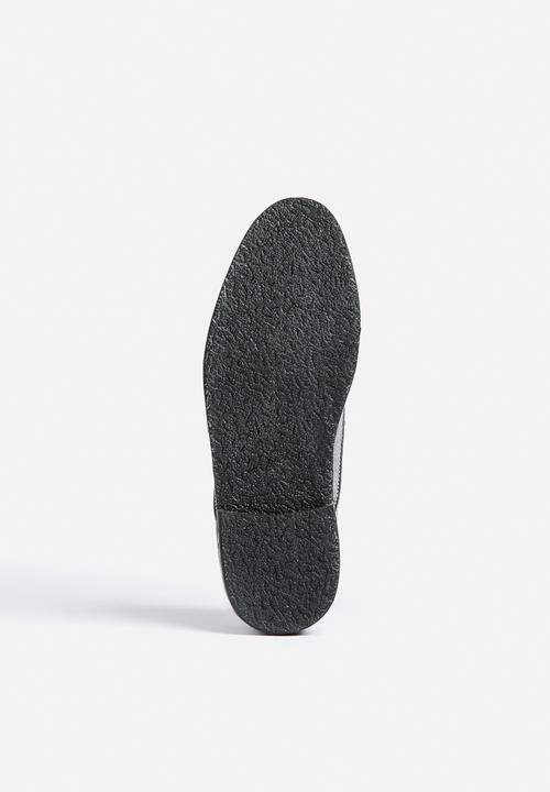 Steve Madden - Stannis