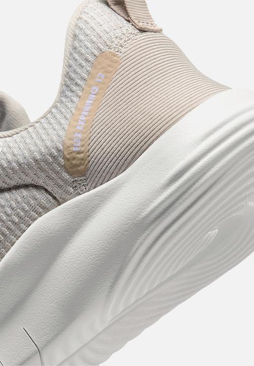 Nike - Nike flex experience run 12 - light iron ore/metallic gold grain