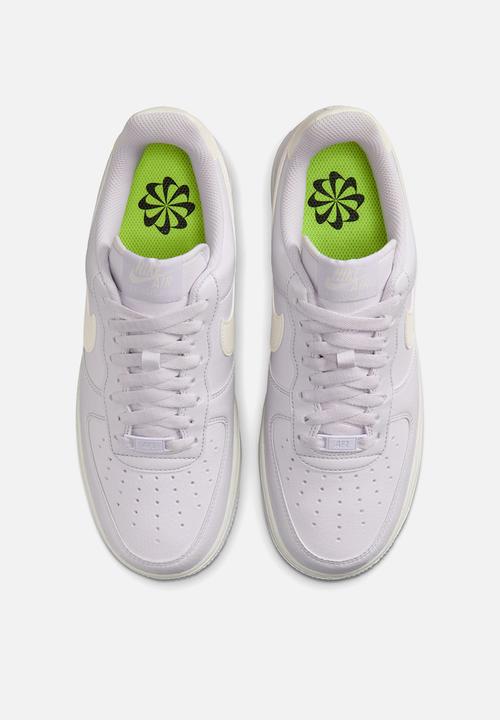 Nike - Air Force 1 '07 SE