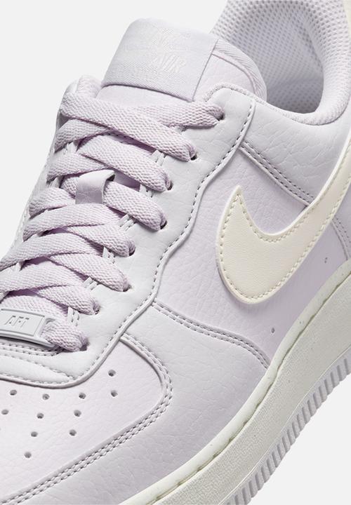 Nike - Air Force 1 '07 SE