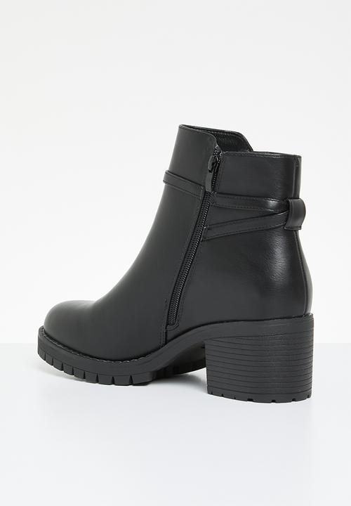 Madison® - Farah block heel boot - black