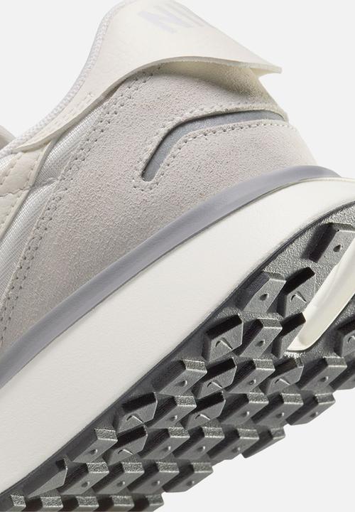 Nike - Phoenix Waffle