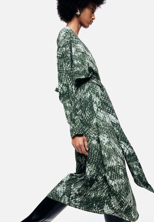 H&M - Patterned tie-belt dress - dark green & snakeskin-patterned