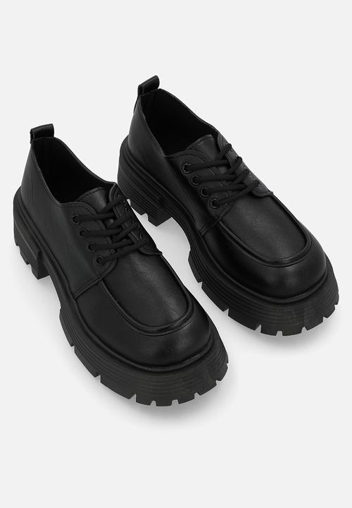 Superbalist - Yana brogue - black