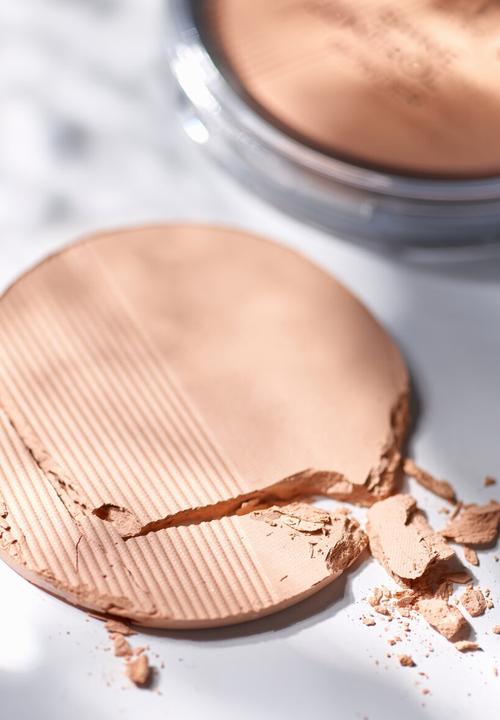 Catrice - All Matt Plus Shine Control Powder -Natural Beige 031