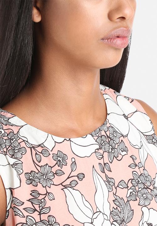 Influence. - Floral Split Side Top