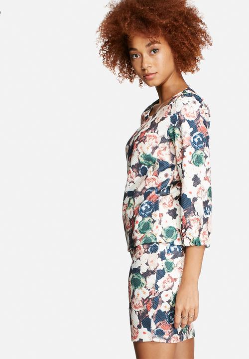 VILA - Perhaps Floral Top