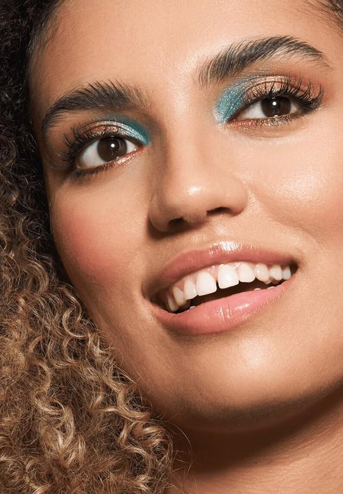 Catrice - Coral Crush Slim Eyeshadow Palette - Under the Sea 030