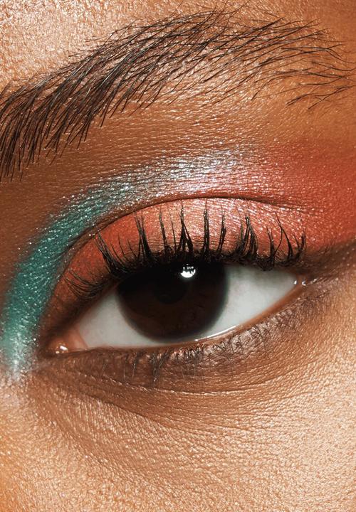 Catrice - Coral Crush Slim Eyeshadow Palette - Under the Sea 030
