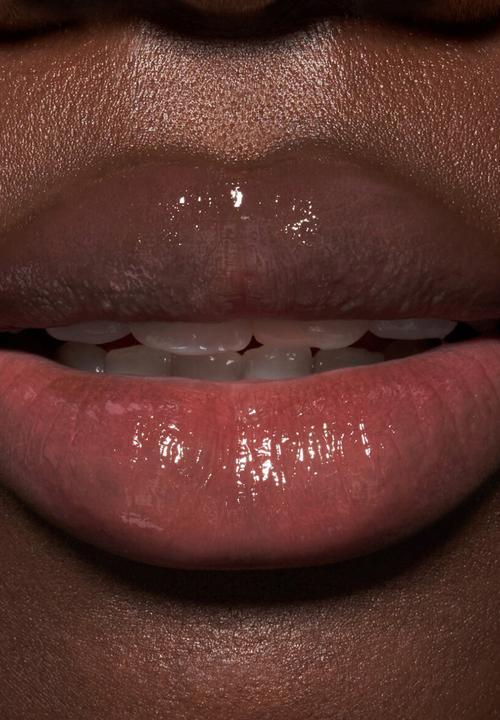Catrice - Melt & Shine Juicy Lip Balm - Sea-cret 030