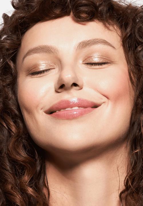 Catrice - Max It Up Lip Booster Extreme - Beam Me Away 050