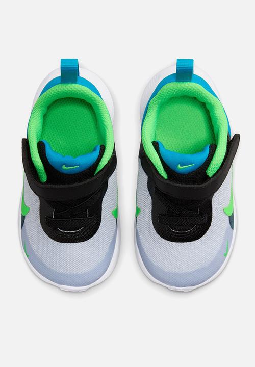 Nike - Nike Revolution 7 TD - Black/Green Strike-Football Grey