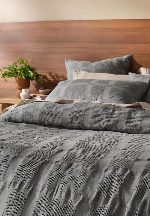 Linen House - Seren duvet cover set - shadow