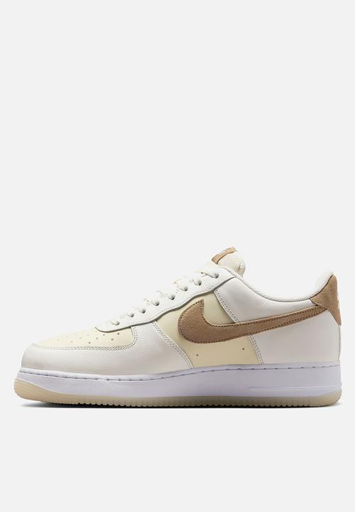 Nike - Nike Air Force 1 '07 LV8