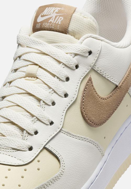 Nike - Nike Air Force 1 '07 LV8