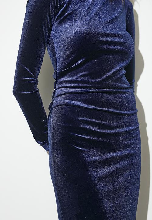 VELVET - Ruched velour midi dress - ink