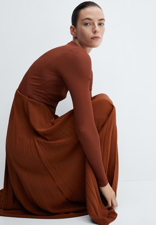 MANGO - Dress caldera - russet