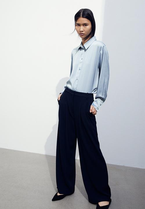 H&M - Pointed-collar shirt - light blue