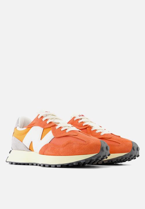New Balance  - 327 v1