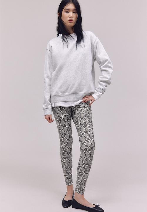 H&M - Crocodile-patterned leggings - white,multi,grey