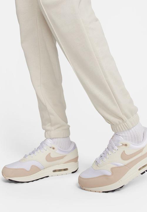 Nike - W Nsw Nk Chll Ft Hr Swtpnt - Lt Orewood Brn/Sail