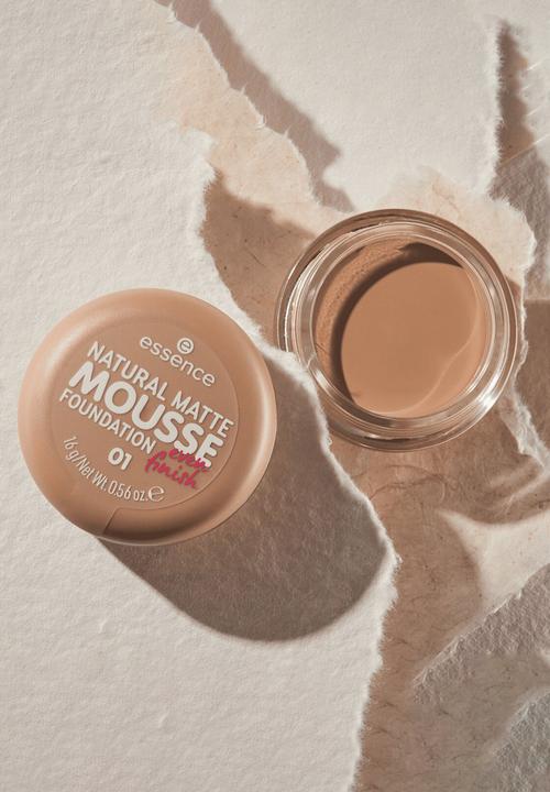essence - Natural Matte Mousse Foundation  01