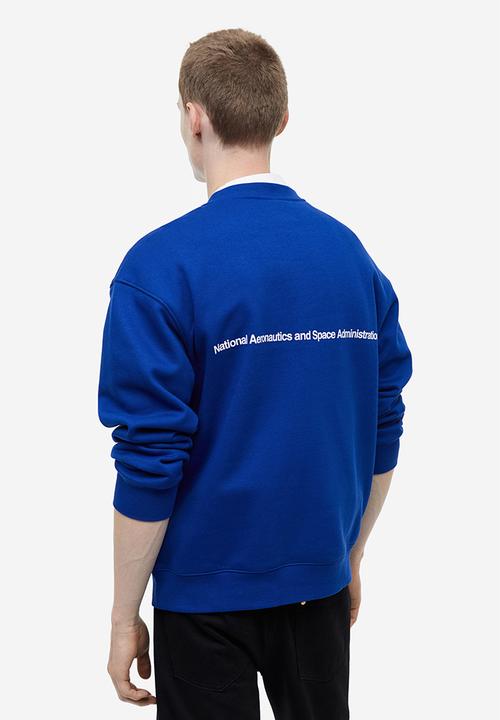 H&M - Relaxed fit sweatshirt - bright blue/nasa
