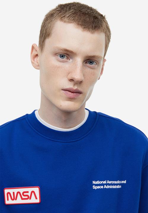 H&M - Relaxed fit sweatshirt - bright blue/nasa